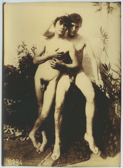 null VON GLOEDEN, GALDI. Études de nus masculins, vers 1930. 17 contretypes argentiques...
