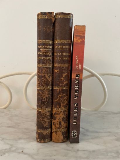 null 
Jules Verne (1828-1905)

Trois titres assez méconnu, dont deux petites éditions...