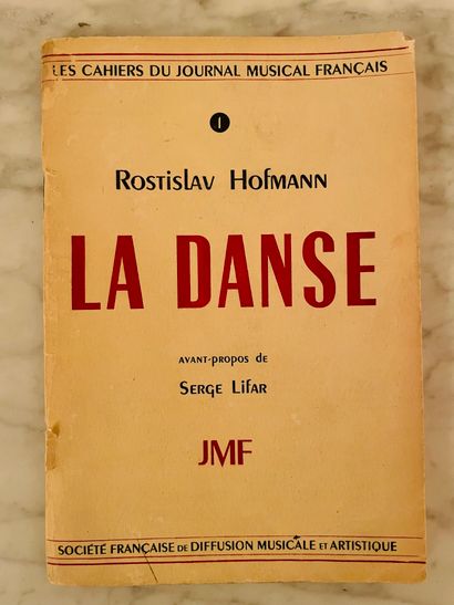 null 
Danse. Un important lot de livres.



-livres dédicacés:

"17 visages de la...