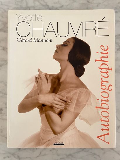 null 
Yvette Chauviré (1917-2016) Un petit lot comprenant 

Une photo dédicacée de...