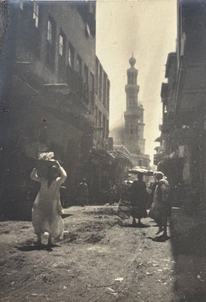 null Egypte, Le Caire

Rues animées du Caire, 1905

9 tirages albuminés montés sur...
