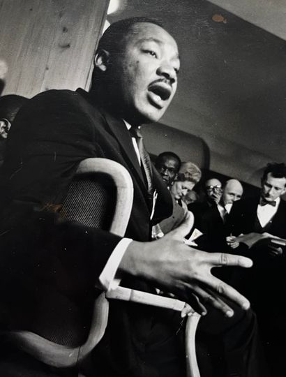 null Martin Luther King

“The Gentils Giant” (Le gentil Géant), 1964

Tirage argentique...