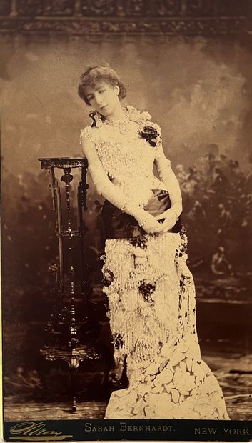 null Napoleon SARONY (1821-1896) 

Portrait of the Actress, Sarah Bernhardt, 1880

Albumen...