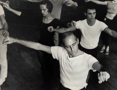 null Martha Swope (1928-2017) 

Portrait du danseur Jérôme Robbins, c. 1960 

Tirage...