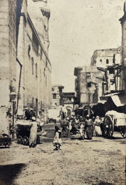 null Egypte, Le Caire

Rues animées du Caire, 1905

9 tirages albuminés montés sur...