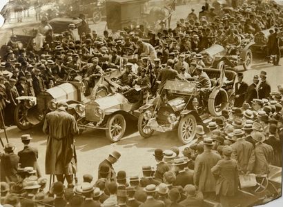 null Automobiles 

Accident de voiture, courses automobiles (1910), Renault Vivastella,...