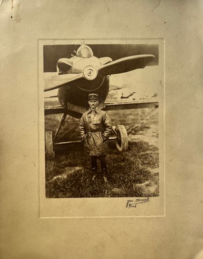 null Portrait of an aviator 

From World War I, c. 1916

Vintage silver print, signed...