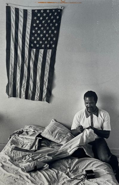 null Taro Yamasaki (Né en 1945) 

Portrait de Ricardo Polledo, réfugié cubain aux...