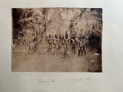 null Nouvelle Calédonie

Nouméa, types : portrait d’une mère et sa fille, tribu kanak...