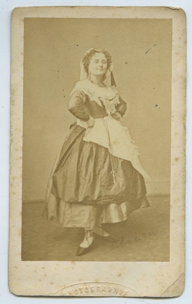 null [COURTISANES] Hortense SCHNEIDER (1833-1920), cantatrice. Épreuve d'époque sur...