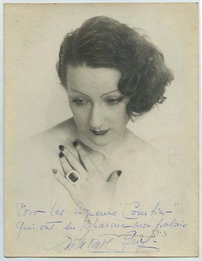 null Edmonde GUY (xxe siècle), actrice et danseuse de music-hall, joue dans 8 films...