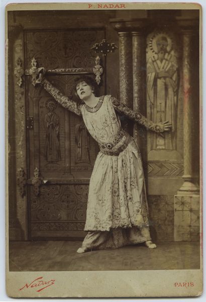 null Sarah BERNHARDT (1844-1923), actress, painter and sculptor. Vintage silver print,...