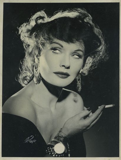 null Florence MARLY (1919-1978), actrice. Épreuve argentique d'époque 24 x 18 cm....