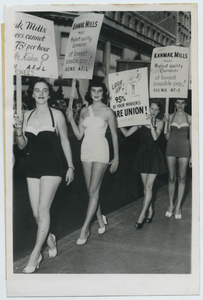 null [MANIFESTATION] Manifestation aux Etats-Unis, 1953. Épreuve argentique d'époque,...