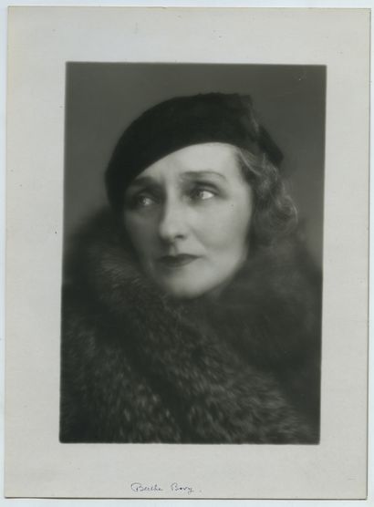 null Berthe BOVY (1887-1977), Belgian actress. Vintage silver print, 24 x 17,5 cm....