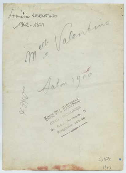 null Amélie VALENTINO (1842-1921), peintre. Épreuve argentique d'époque, 18 x 13...