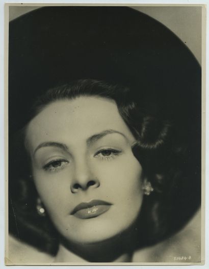 null Ilse WERNER (1921-2005), German singer and actress. Vintage silver print, 23...