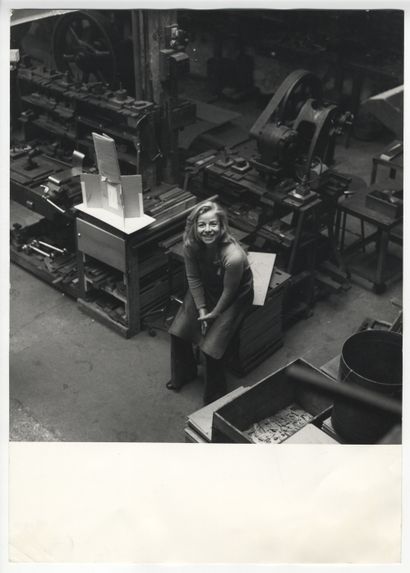 null [ARGENTINE] Maria SIMON (1922-2009), sculptrice argentin. Épreuve argentique...