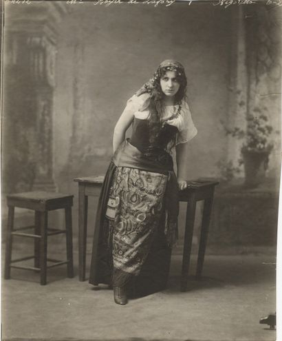 Suzanne BOYER de LAFORY (1883-1953), mezzo-soprano....