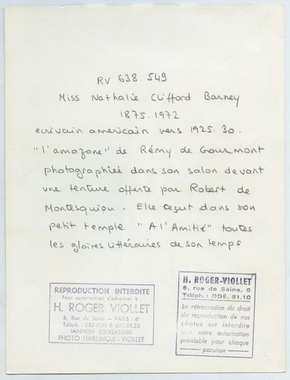 null 
Miss Nathalie CLIFFORD BARNEY (1876-1972), femme de lettre américaine. 4 épreuves...