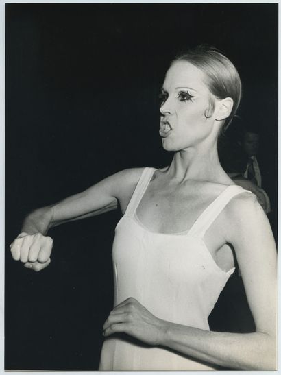 null Carolyn CARLSON (born 1943), French-American dancer, choreographer, poet and...