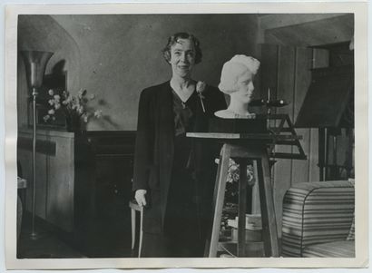 null Élisabeth de BELGIQUE (1876-1965), sculptrice. Épreuve argentique d'époque,...