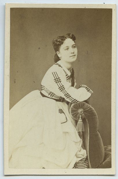 null Hortense NEVEU, actrice de théâtre entre 1865 et 1876. Épreuve d'époque sur...