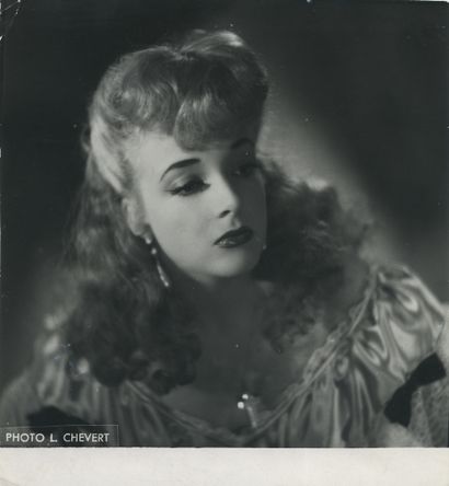 null Micheline PRESLE (née en 1922), actrice. Épreuve argentique d'époque, 14 x 12,5...