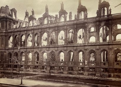 null Les Ruines de Paris 
Photographe amateur
Vues des ruines de l’hôtel de ville,...