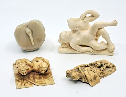 null JAPON. 4 figurines, xxe siècle. Formats divers. Résines.