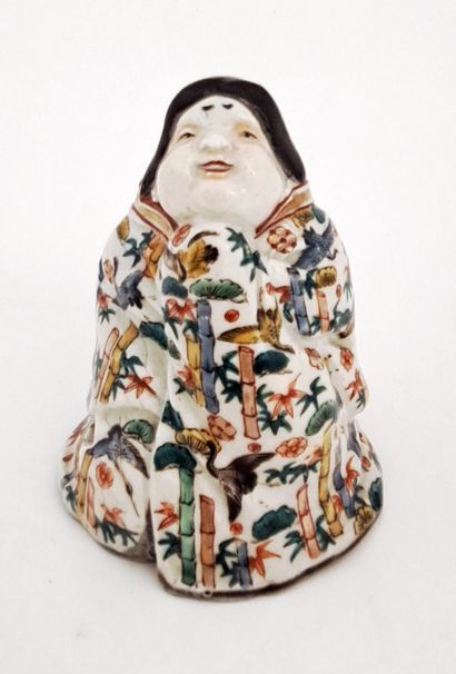 null JAPON, Fours de Kutani, Époque Meiji (1868-1912). Statuette en porcelaine émaillée...