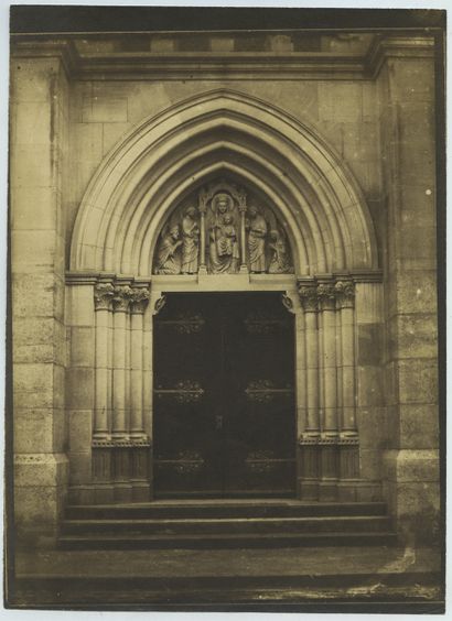 null HAUTE-MARNE. Église d'Eurville, vers 1860. Épreuve sur papier salé, 23,8 x 17,2...