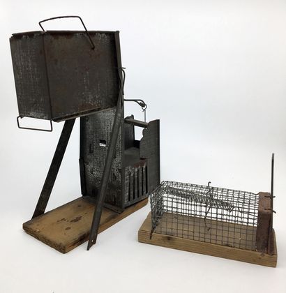 null MOUSE TRAP. Schutz-Marke, Germany. Wood and sheet metal, 8 x 21 x 24 cm.