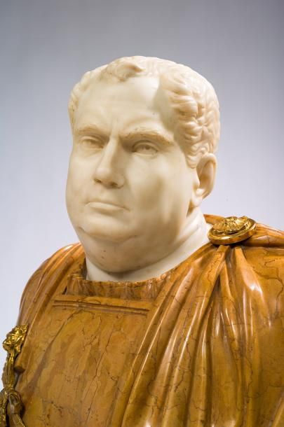 null Buste d’Empereur romain
la tête en marbre blanc représentant Vittelius, le buste...