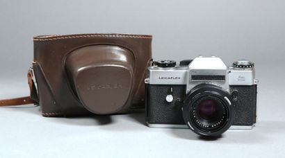 null Leicaflex SL, 1973, n°1366173.
Objectif Summicron-R 2/50 mm, 1973, n°2581234.
Avec...