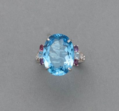 null Bague en, platine 900 MM, ornée rhodolites, topazes, améthystes et diamants,...