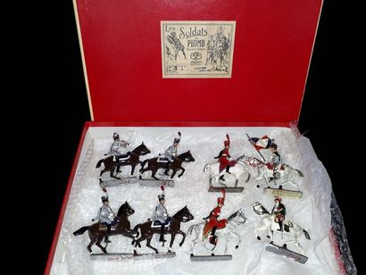 EMPIRE. France. Cavalerie CBG Mignot. 8 figurines...