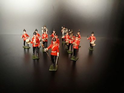null [GRANDE BRETAGNE]. Musique régiment colonial. 2 jeux de 29 figurines (anciens...