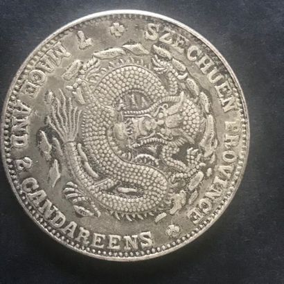 null Piece de monnaie moulée d'un dragon sur une face marqué de la province du Sichuan...