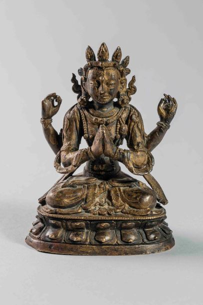 null Le Boddhisattva Lokhesvara assis en méditation virasana sur un socle lotiforme...