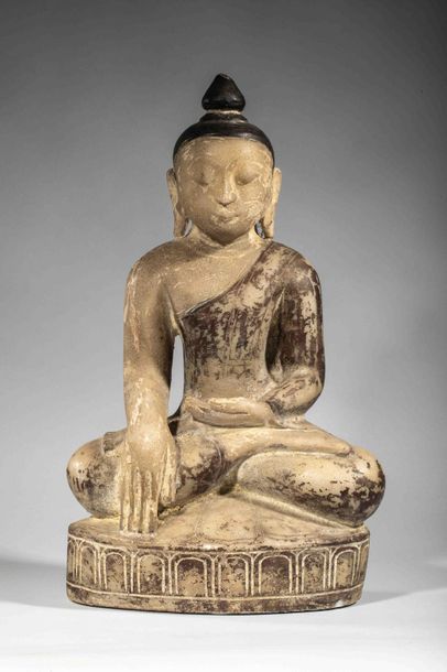 null Buddha Maravijaya assis en méditation touchant la terre à  témoin . Marbre blanc...