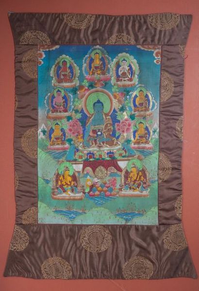 null Tangka figurant le paradis du Buddha Amitayus entourée des Dyani Buddha et de...