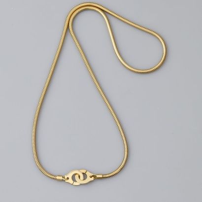 DINH VAN Menottes
Collier maille «serpent» en or jaune, 750 MM, parfait état.
Longueur:...