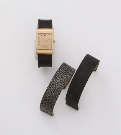 BOUCHERON Montre bracelet Vintage en or jaune, 750 MM, lunette carrée unie, fond...