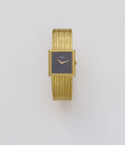 PIAGET Bracelet montre en or jaune, 750 MM, lunette carrée, 2 / 2 cm, fond noir,...
