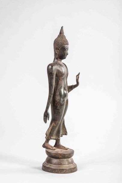 null Buddha Marchand une main en Abaya mudra . Bronze . Thaïlande dans le style de...