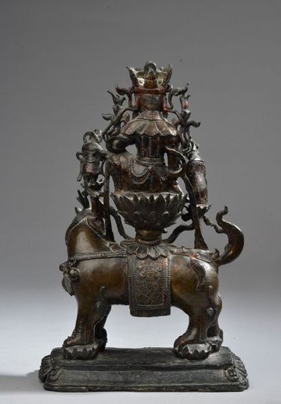 null CHINE - Époque MING (1368-1644).
Statuette de bodhisattva en bronze à patine...