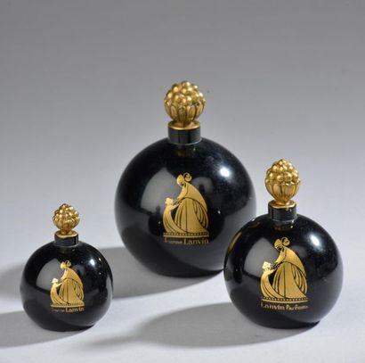 null Jeanne LANVIN - "Arpège"- (1927)
Série de trois flacons modèle "Boule noire",...