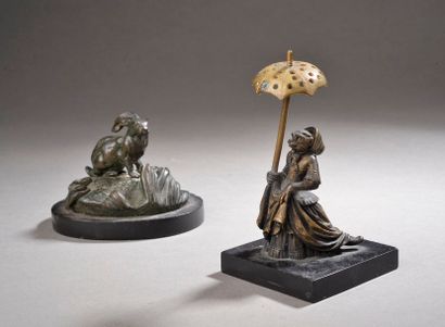  Ensemble de petits bronzes comprenant : - École française du XIXe siècle. Lapin...
