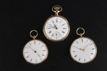 null Ensemble de trois montres de gousset en or jaune 18k, les cadrans émaillés blanc...